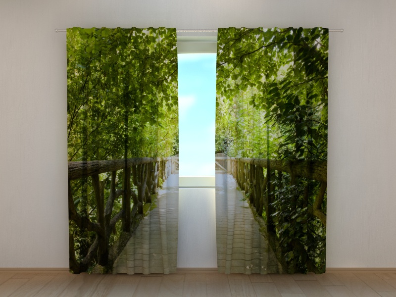 Užuolaidos Tiltas parke